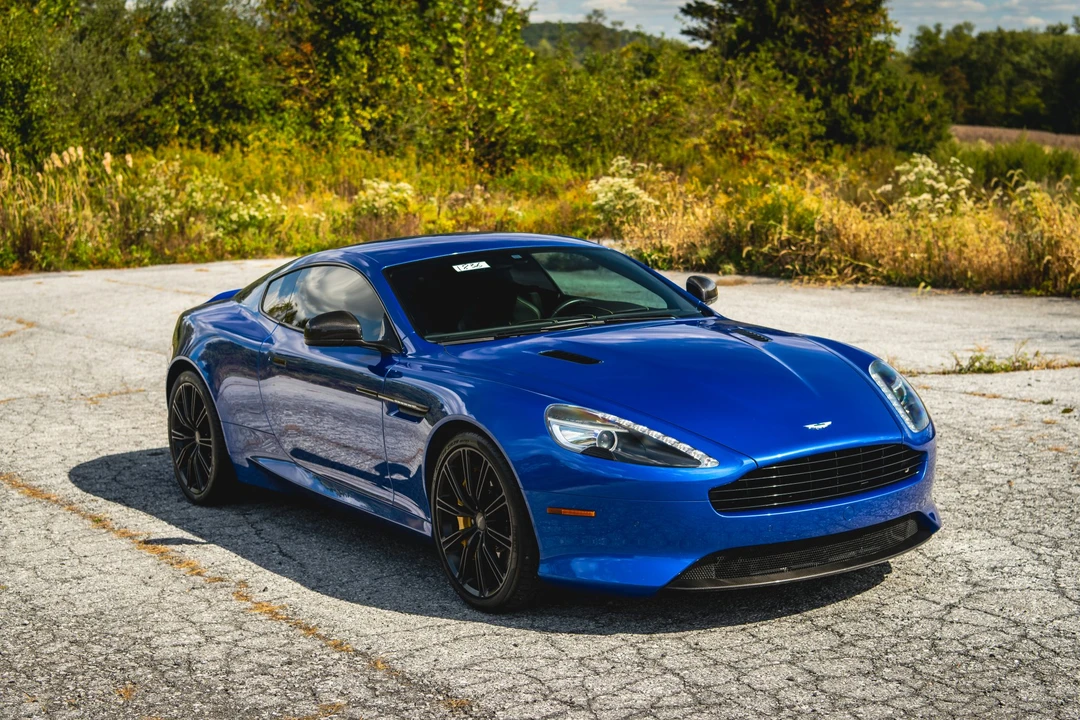 2015 Aston Martin DB9 - Image 14 of 31