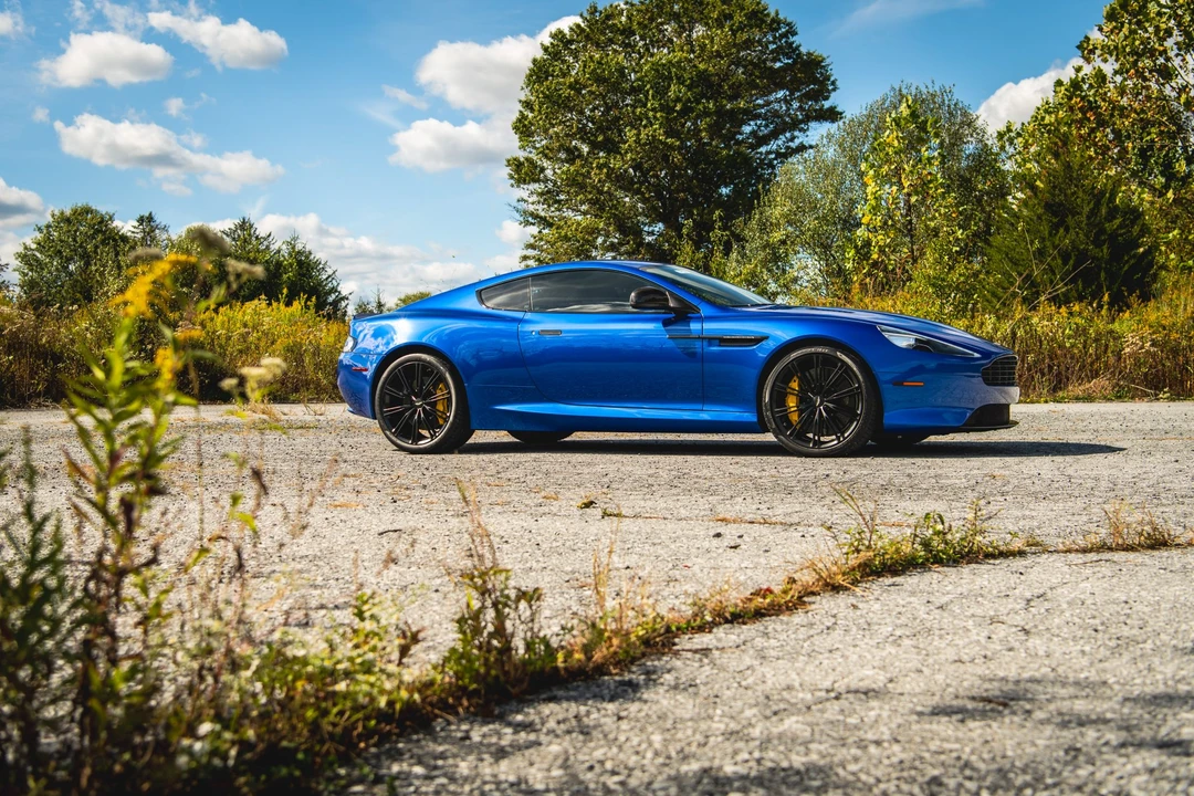 2015 Aston Martin DB9 - Image 25 of 31