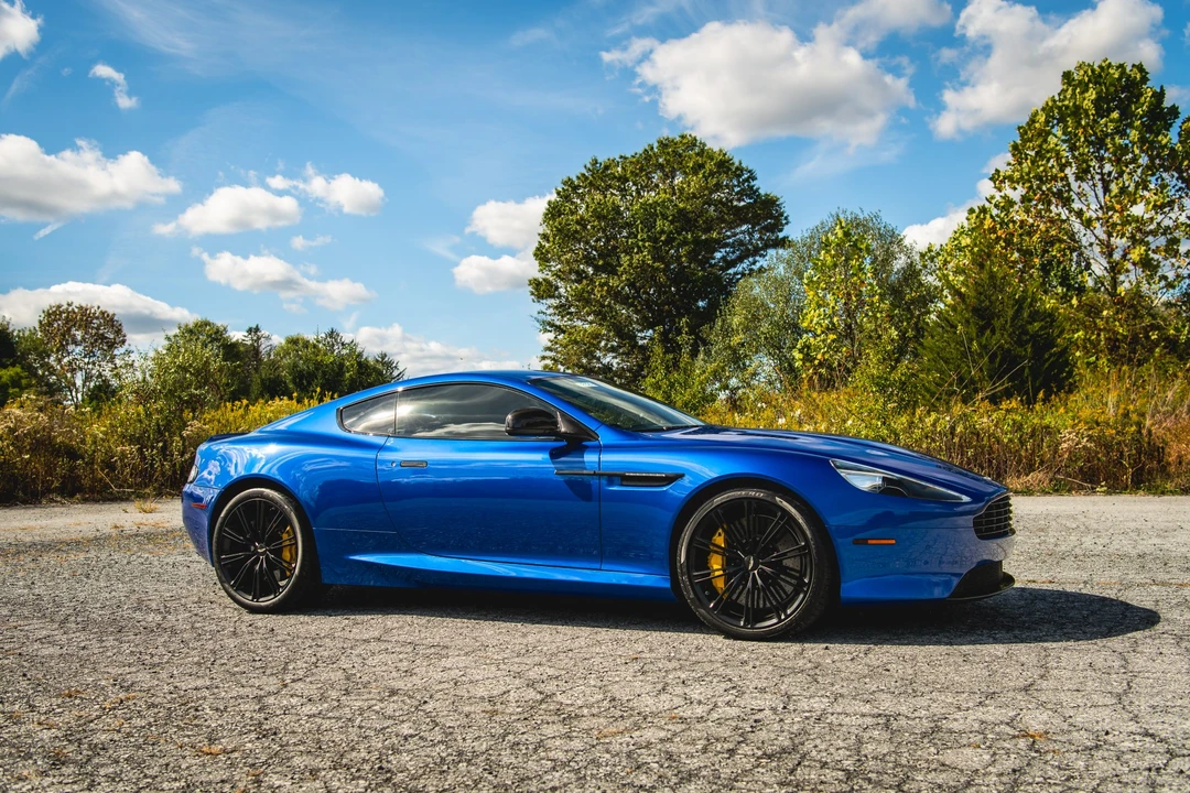 2015 Aston Martin DB9 - Image 24 of 31