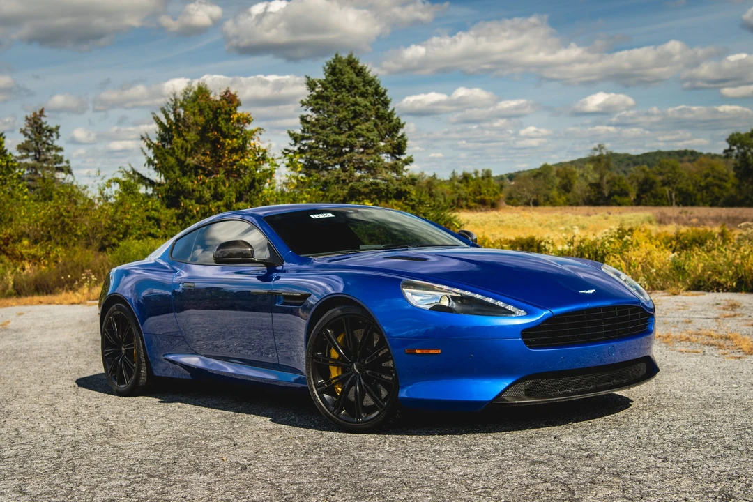 2015 Aston Martin DB9 - Image 15 of 31
