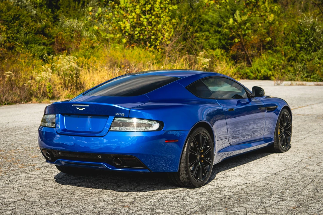 2015 Aston Martin DB9 - Image 30 of 31