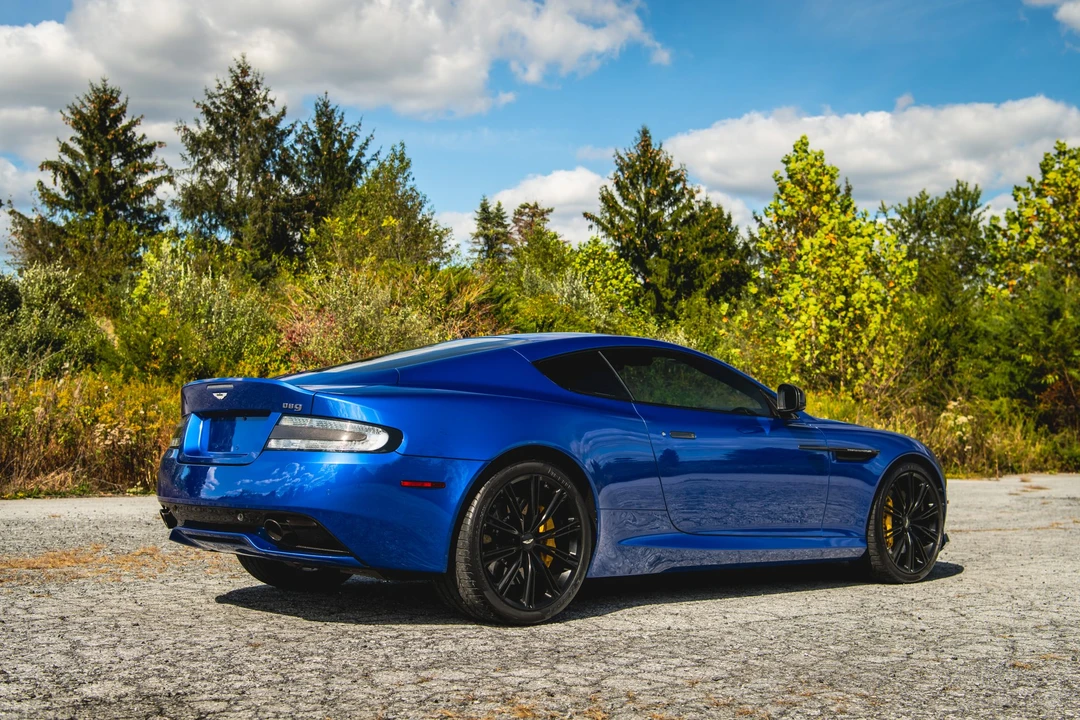 2015 Aston Martin DB9 - Image 28 of 31
