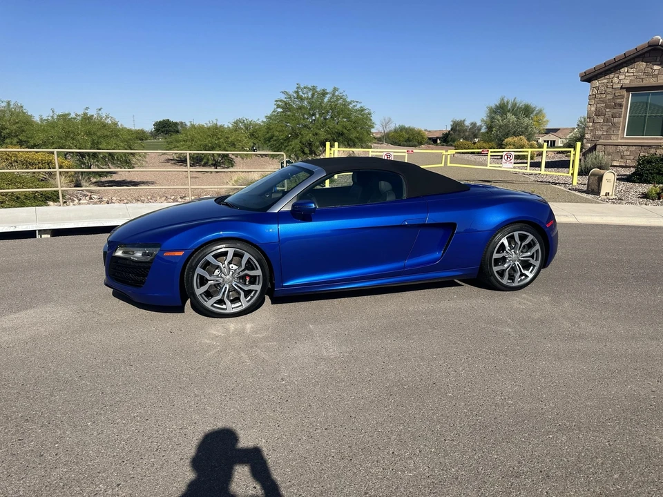 2015 Audi 42 R8 - Image 4 of 31