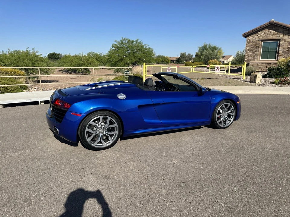 2015 Audi 42 R8 - Image 30 of 31