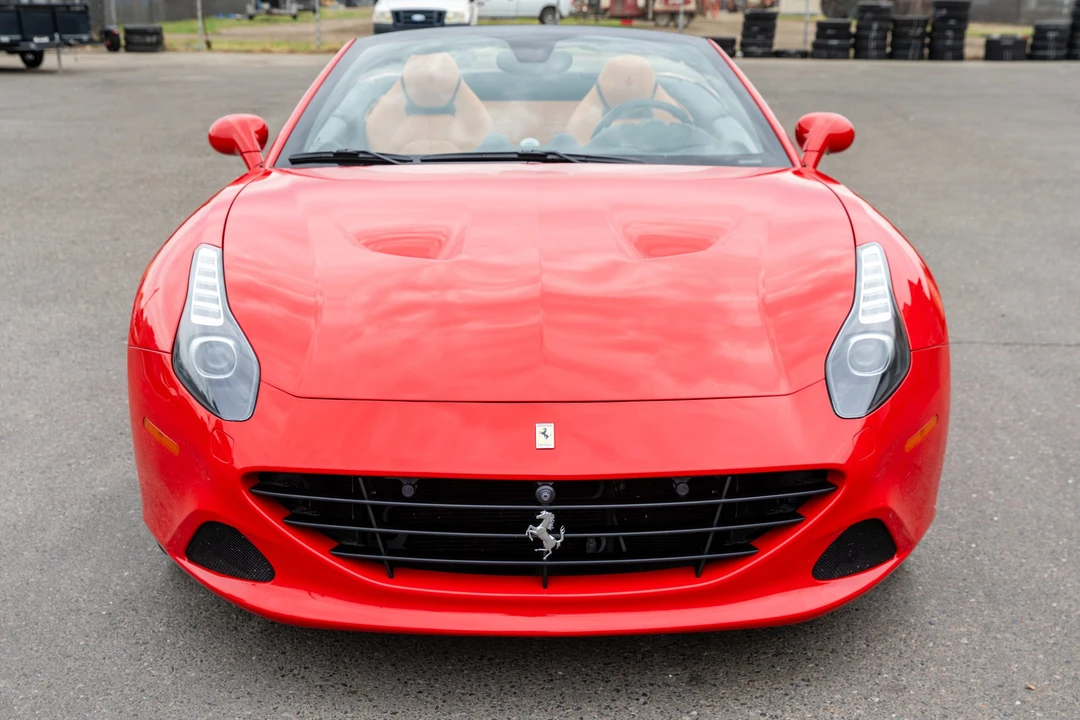 2015 Ferrari California T - Image 16 of 31