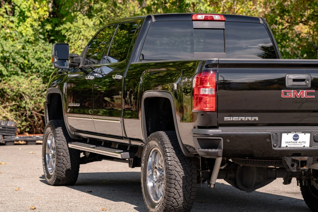 2015 GMC Sierra Heavy Duty 4th Gen - Image 31 of 31