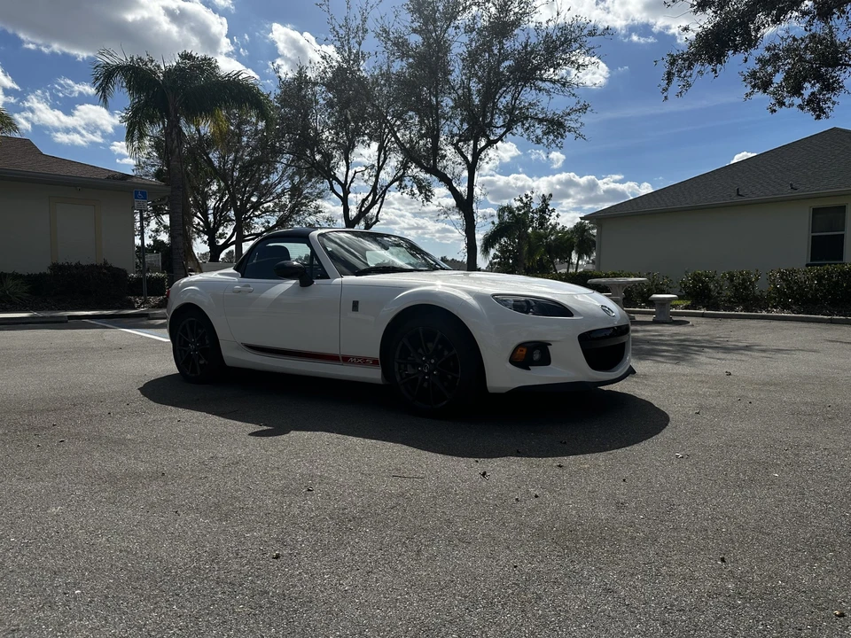2015 Mazda NC MX-5 Miata - Image 19 of 31