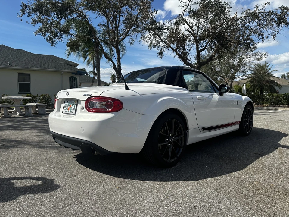 2015 Mazda NC MX-5 Miata - Image 16 of 31