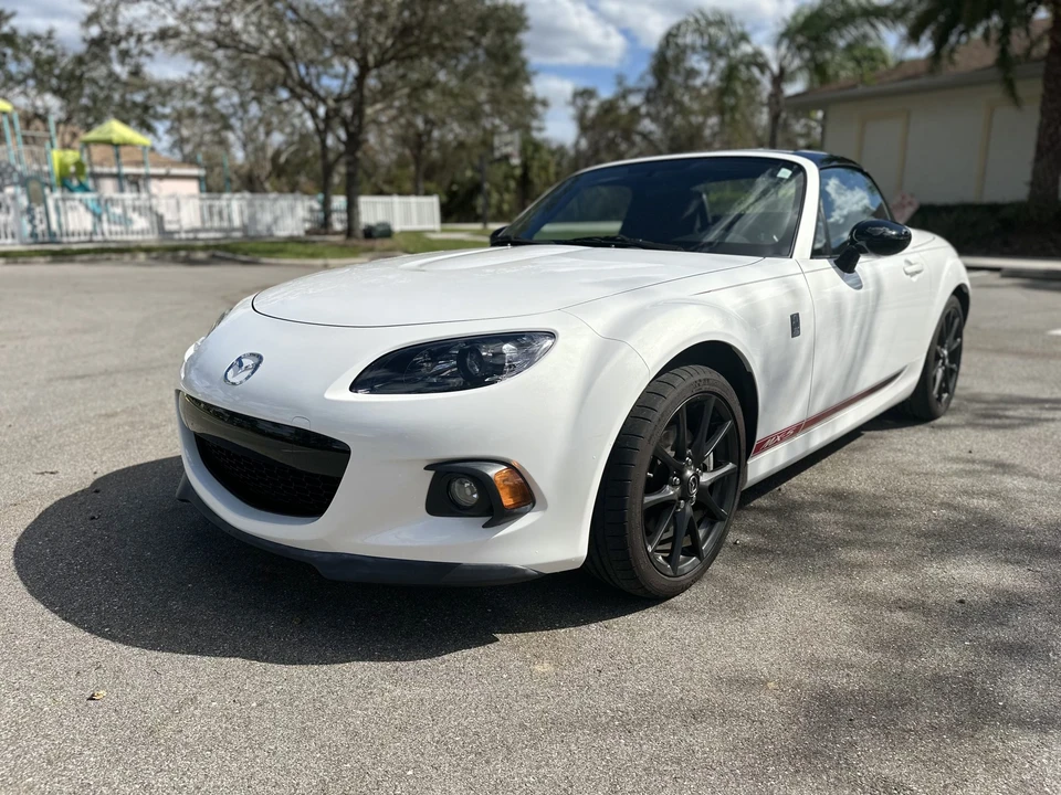 2015 Mazda NC MX-5 Miata - Image 4 of 31