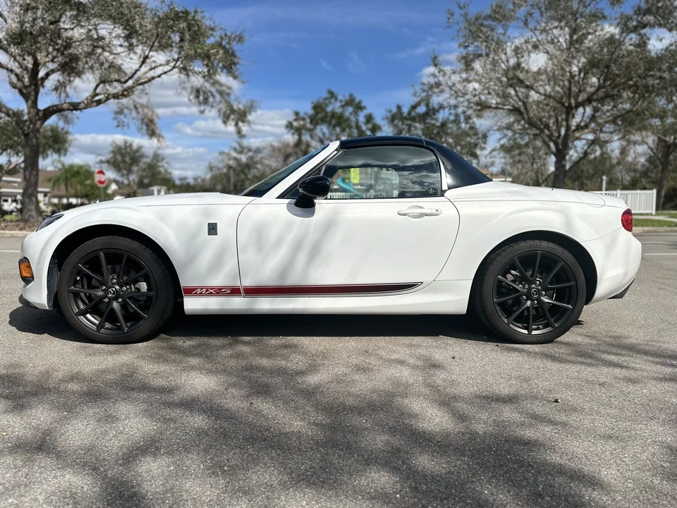2015 Mazda NC MX-5 Miata - Image 9 of 31