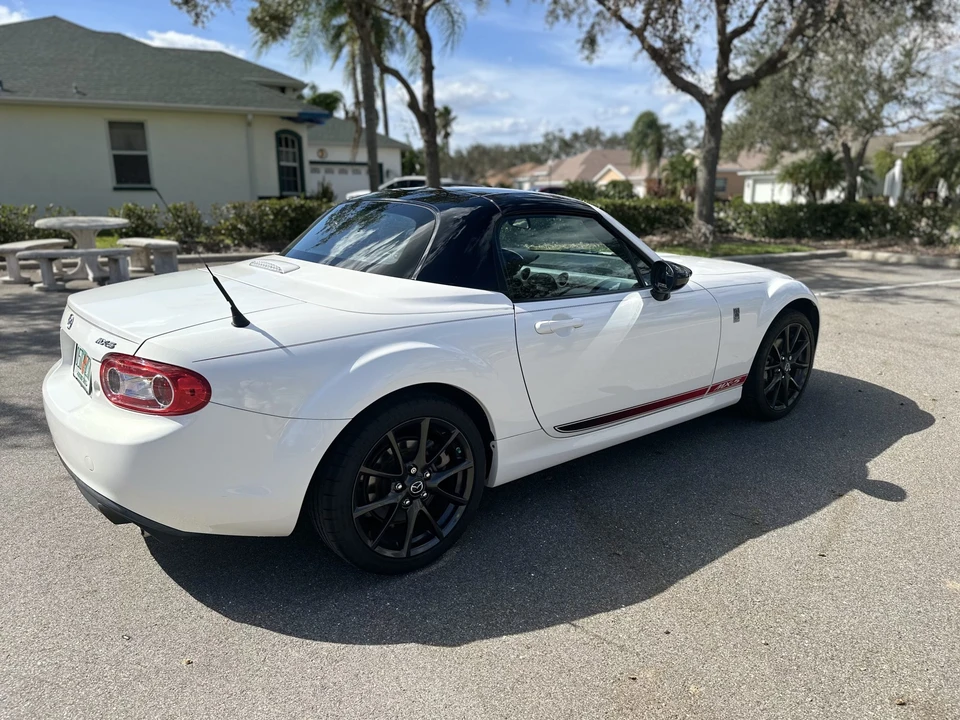 2015 Mazda NC MX-5 Miata - Image 17 of 31