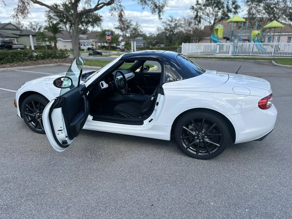 2015 Mazda NC MX-5 Miata - Image 31 of 31