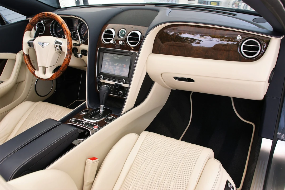 2016 Bentley Continental GTC - Image 30 of 31