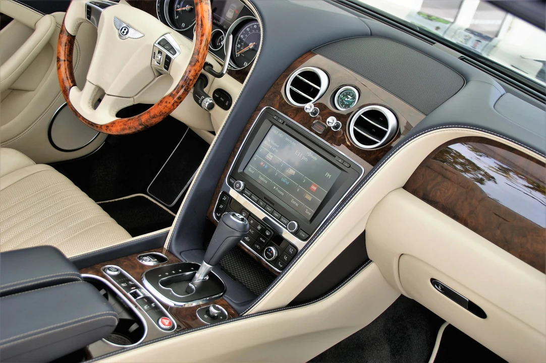 2016 Bentley Continental GTC - Image 29 of 31