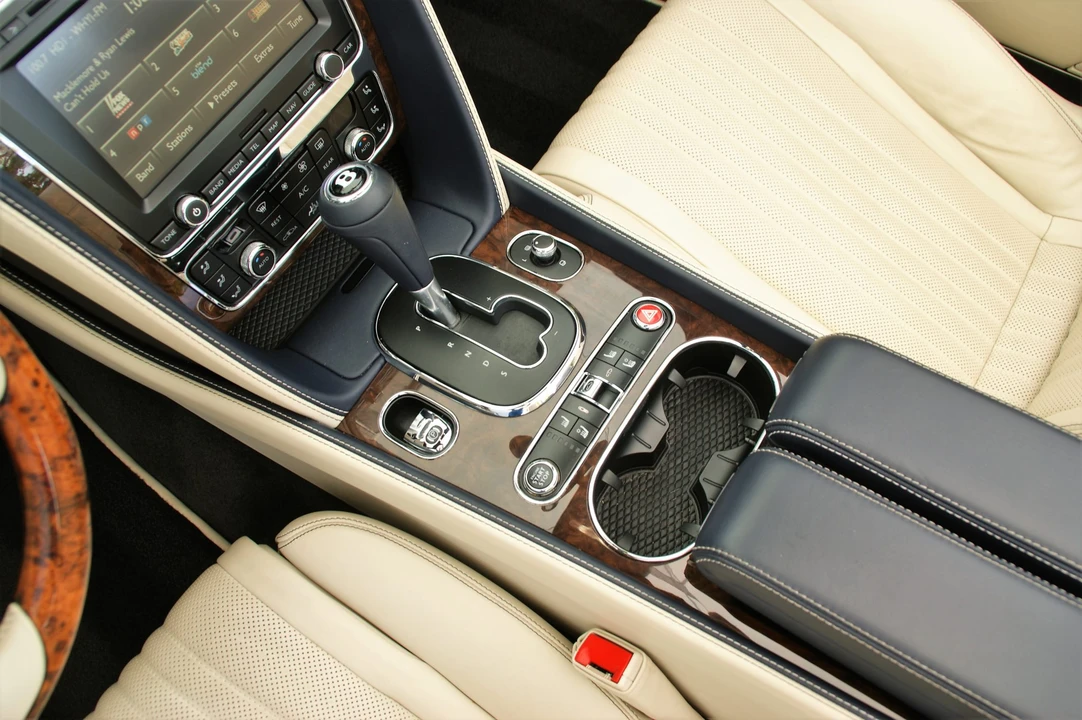 2016 Bentley Continental GTC - Image 25 of 31