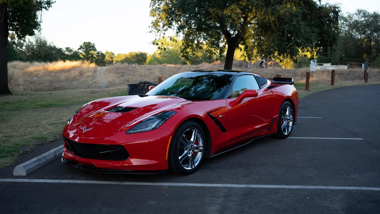 2016 Chevrolet Corvette C7 - Image 2 of 31