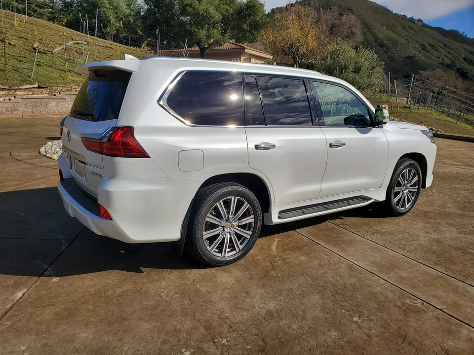 2016 Lexus LX 3rd Gen - Image 8 of 31