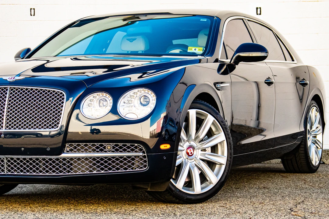 2017 Bentley Continental Flying Spur - Image 28 of 31