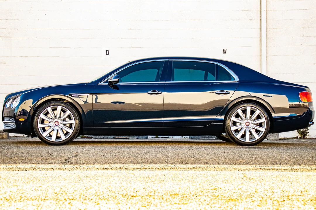 2017 Bentley Continental Flying Spur - Image 5 of 31