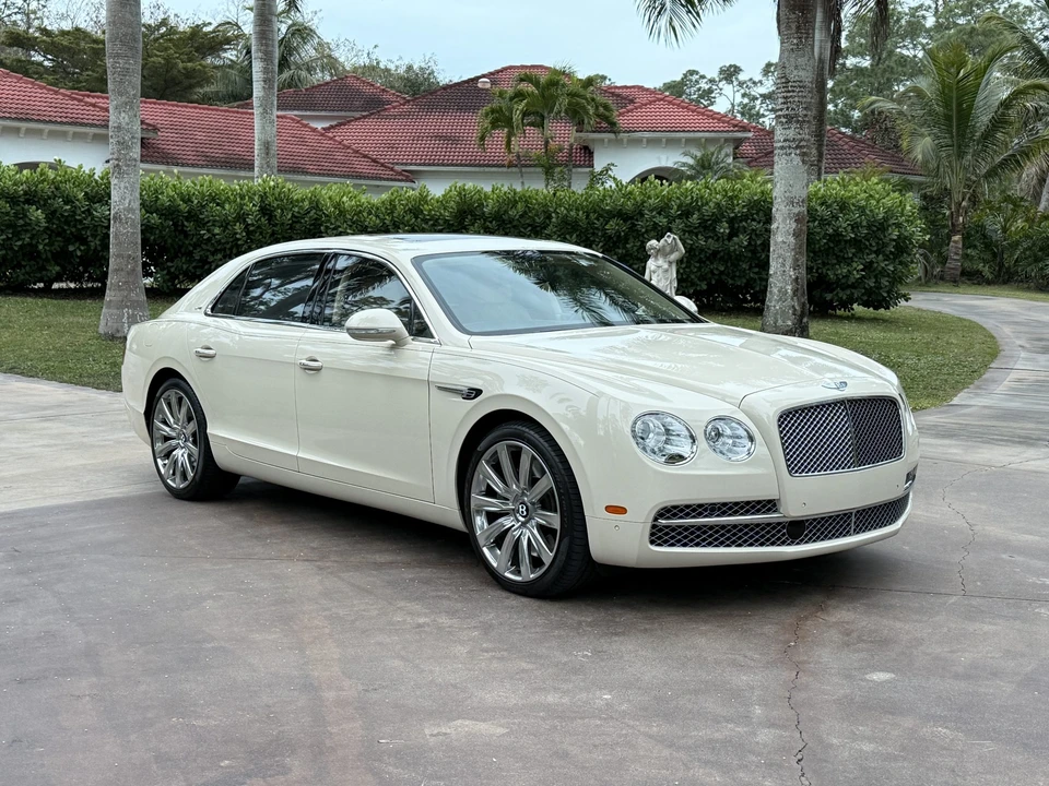 2017 Bentley Continental Flying Spur - Image 14 of 31