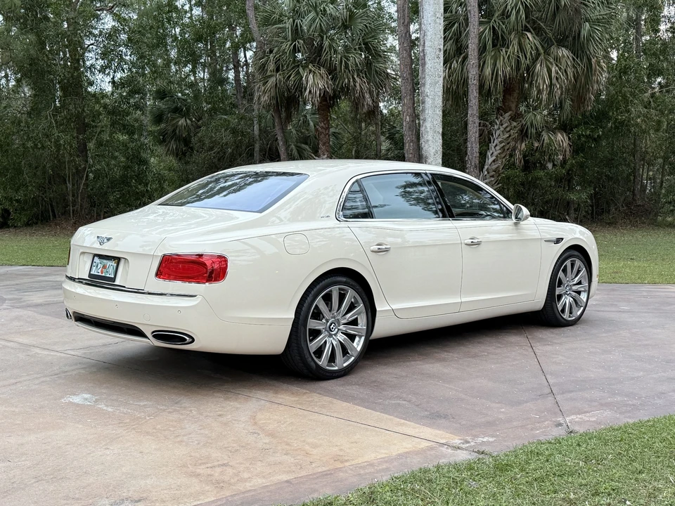2017 Bentley Continental Flying Spur - Image 10 of 31