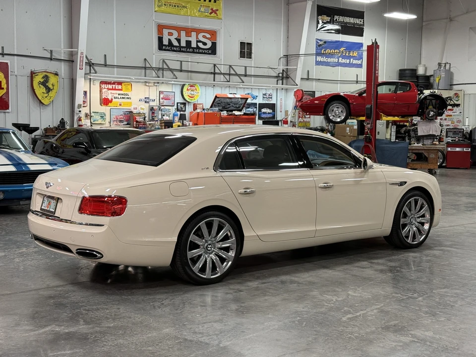 2017 Bentley Continental Flying Spur - Image 26 of 31