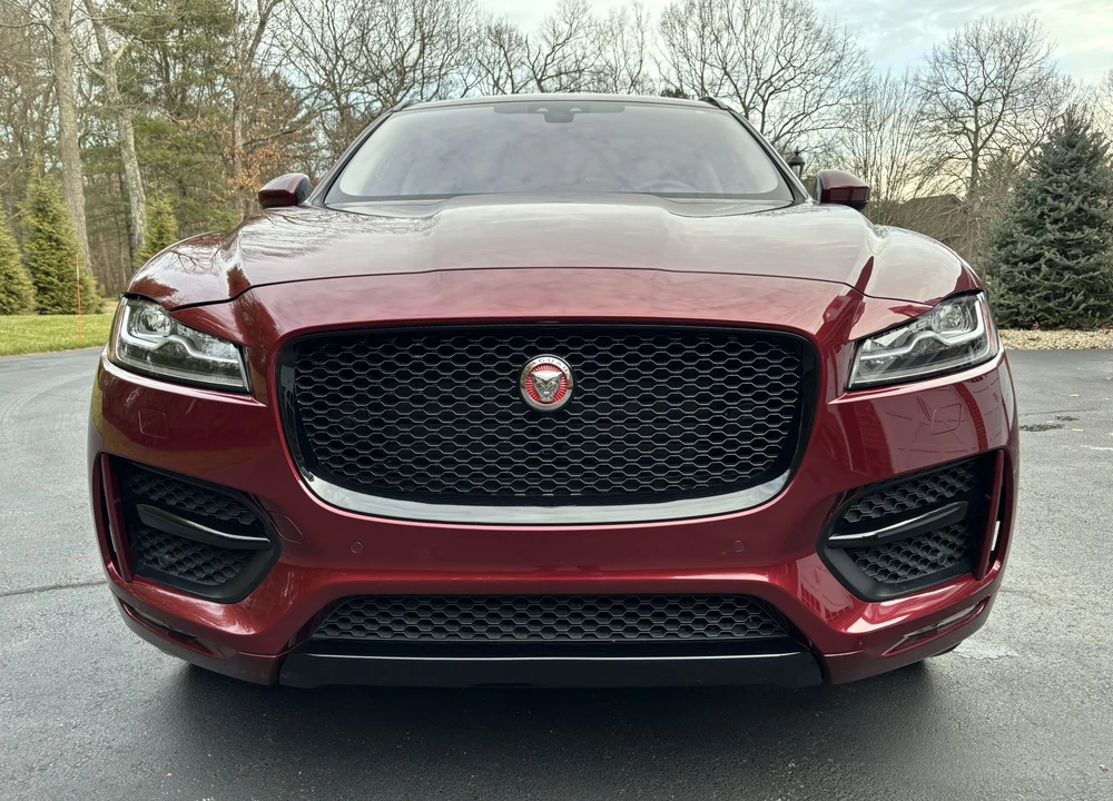 2017 Jaguar F-Pace - Image 9 of 31