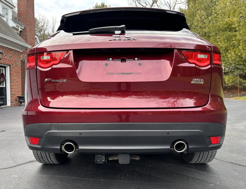 2017 Jaguar F-Pace - Image 19 of 31