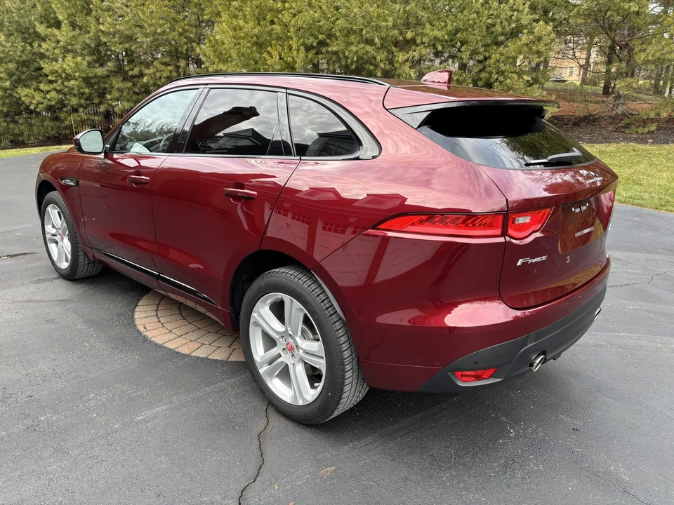 2017 Jaguar F-Pace - Image 21 of 31