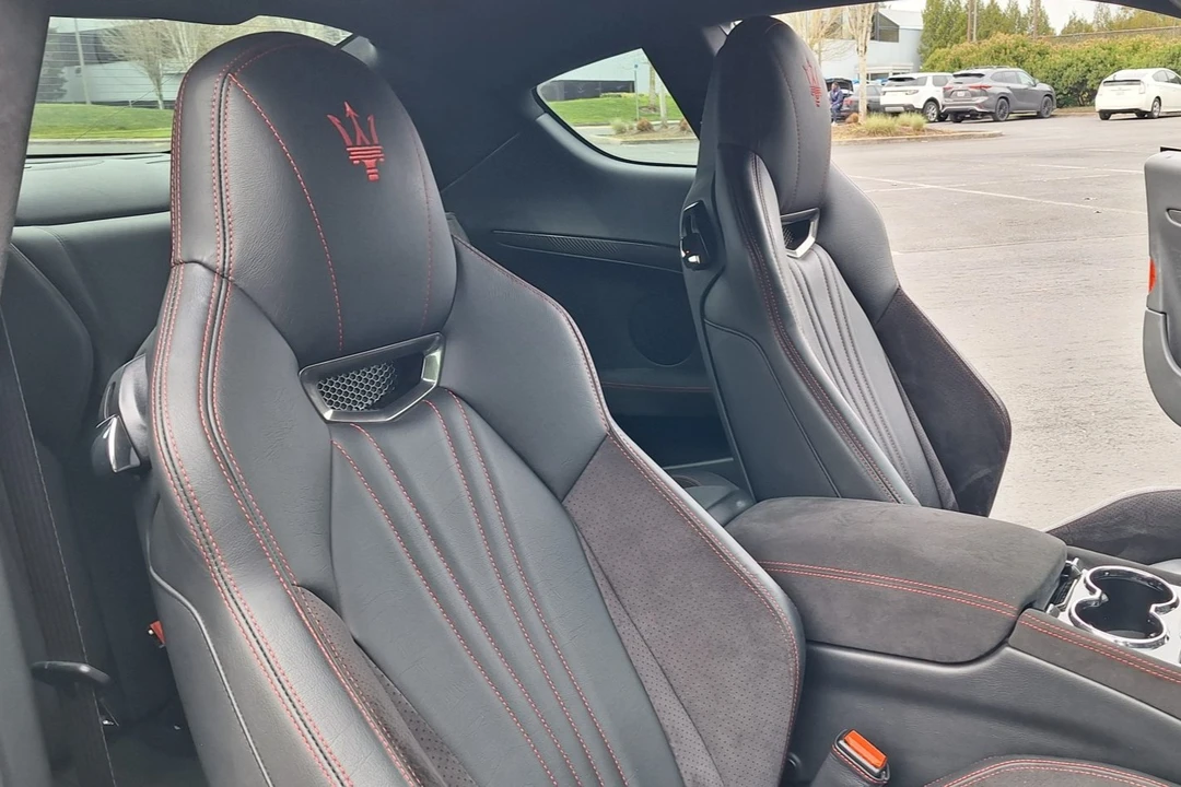 2017 Maserati GranTurismo 1st Gen - Image 4 of 8