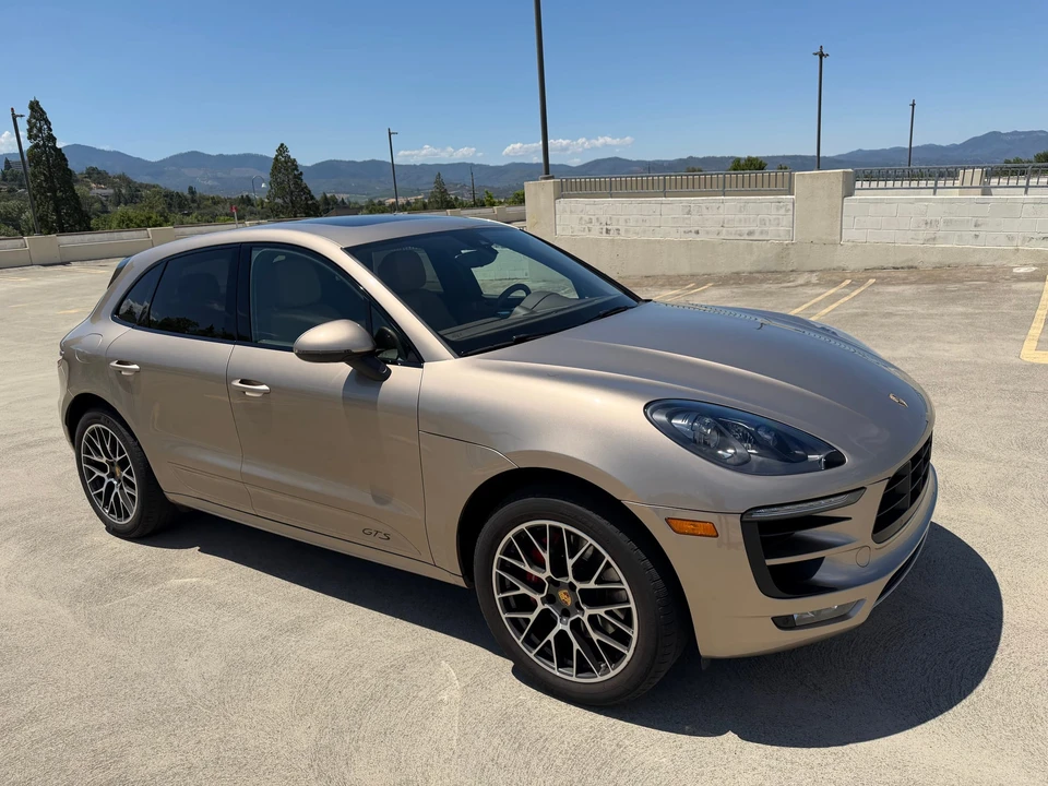 2017 Porsche Macan GTS - Image 6 of 31