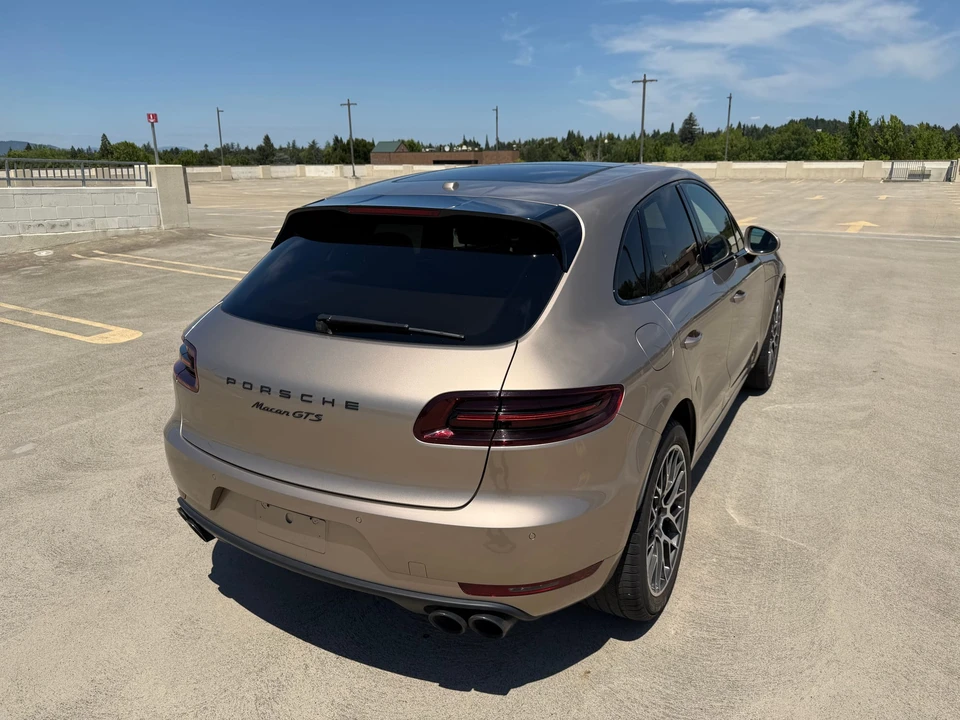 2017 Porsche Macan GTS - Image 12 of 31