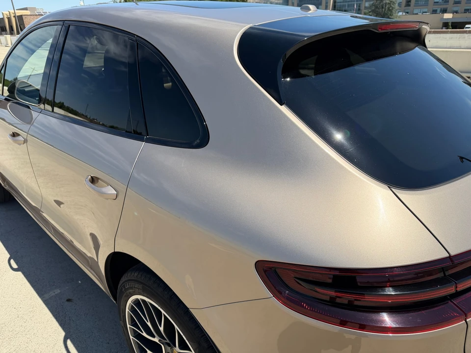 2017 Porsche Macan GTS - Image 26 of 31