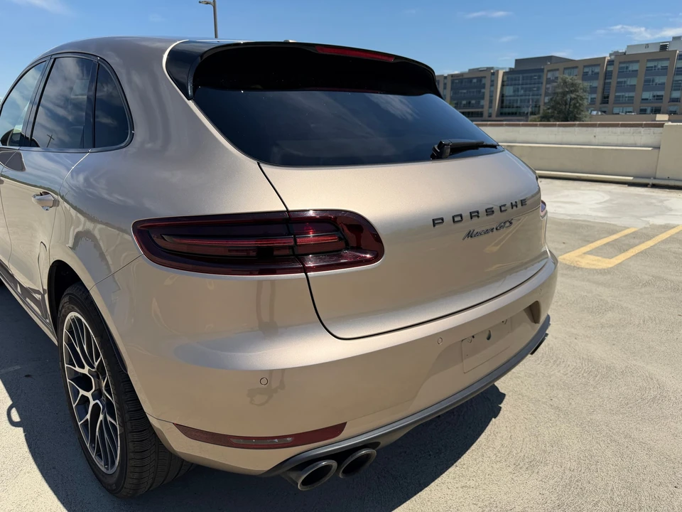 2017 Porsche Macan GTS - Image 27 of 31