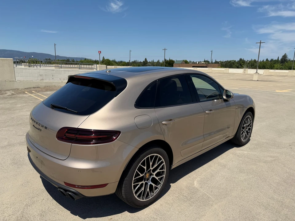 2017 Porsche Macan GTS - Image 11 of 31