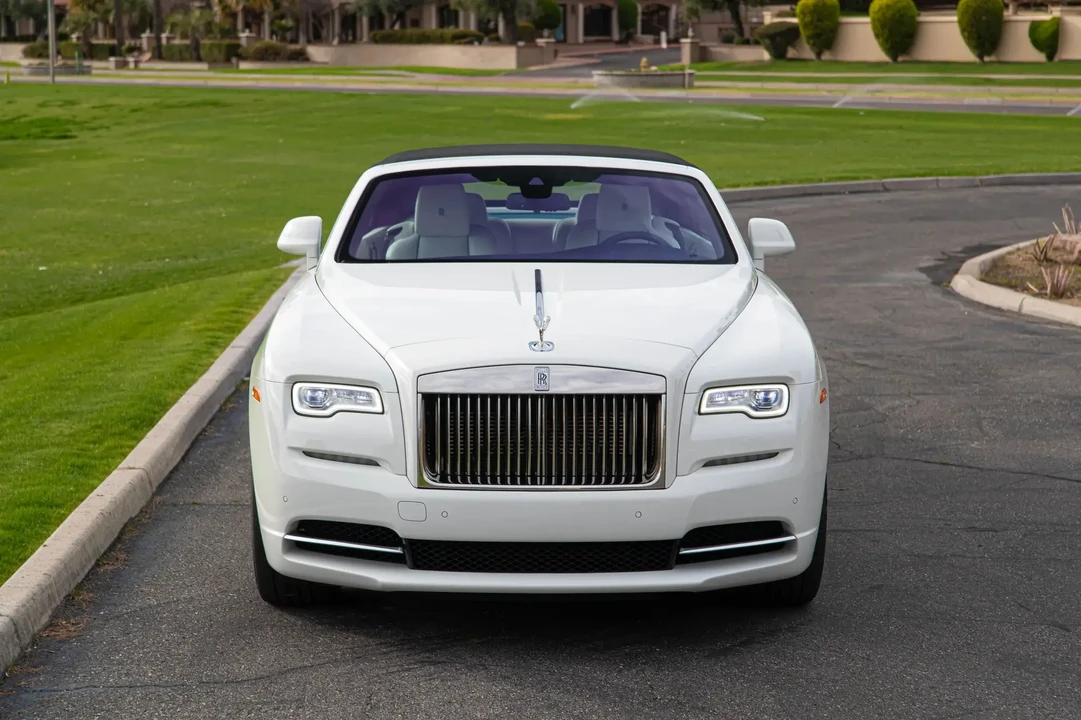 2017 Rolls-Royce Dawn - Image 4 of 6
