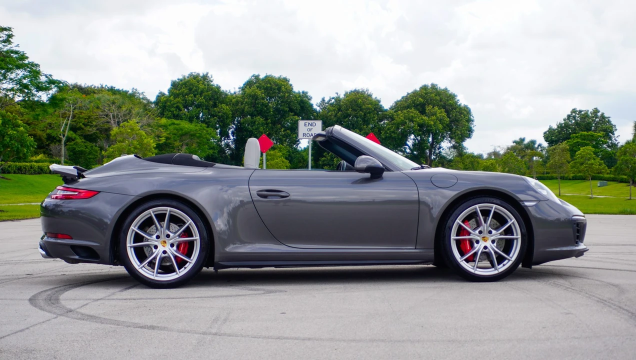2018 Porsche 991 Carrera 4S - Image 12 of 31