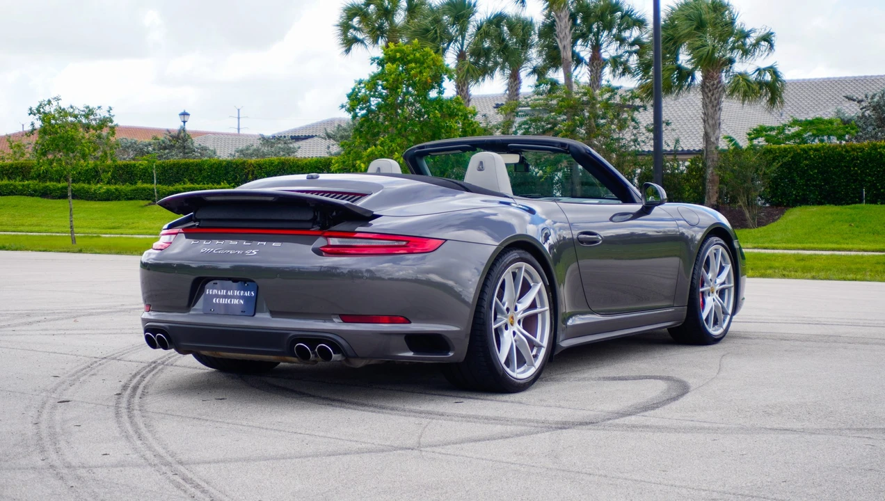 2018 Porsche 991 Carrera 4S - Image 14 of 31