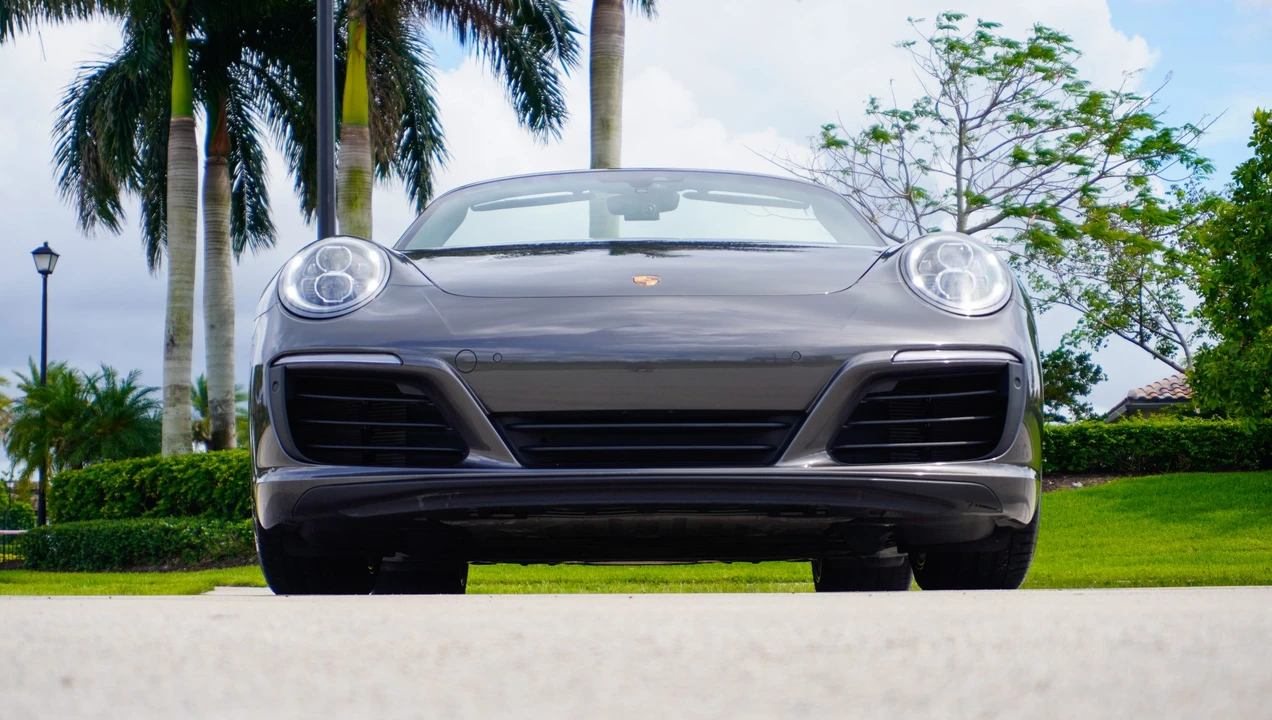 2018 Porsche 991 Carrera 4S - Image 8 of 31