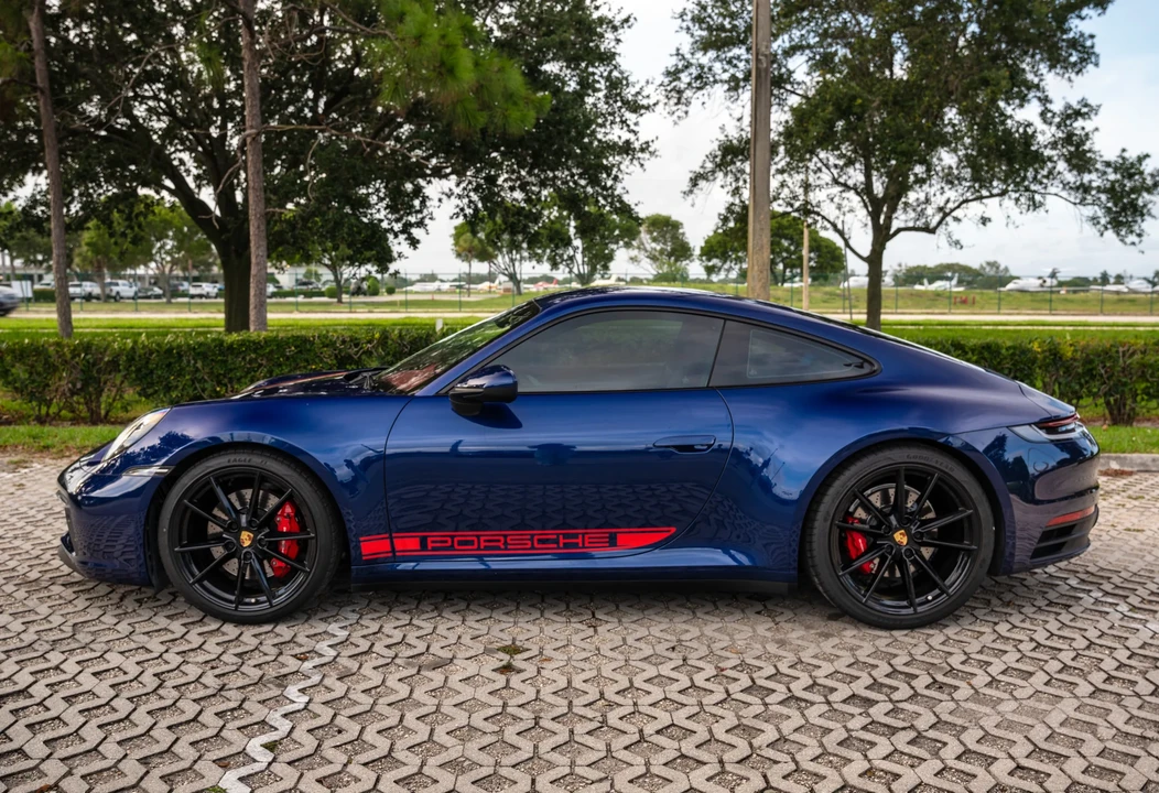 2023 Porsche 992 Carrera S - Image 11 of 31