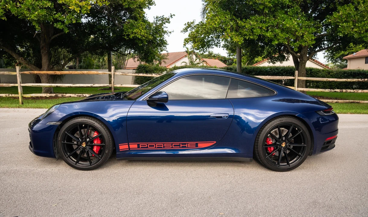 2023 Porsche 992 Carrera S - Image 12 of 31