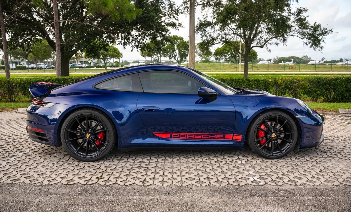 2023 Porsche 992 Carrera S - Image 24 of 31