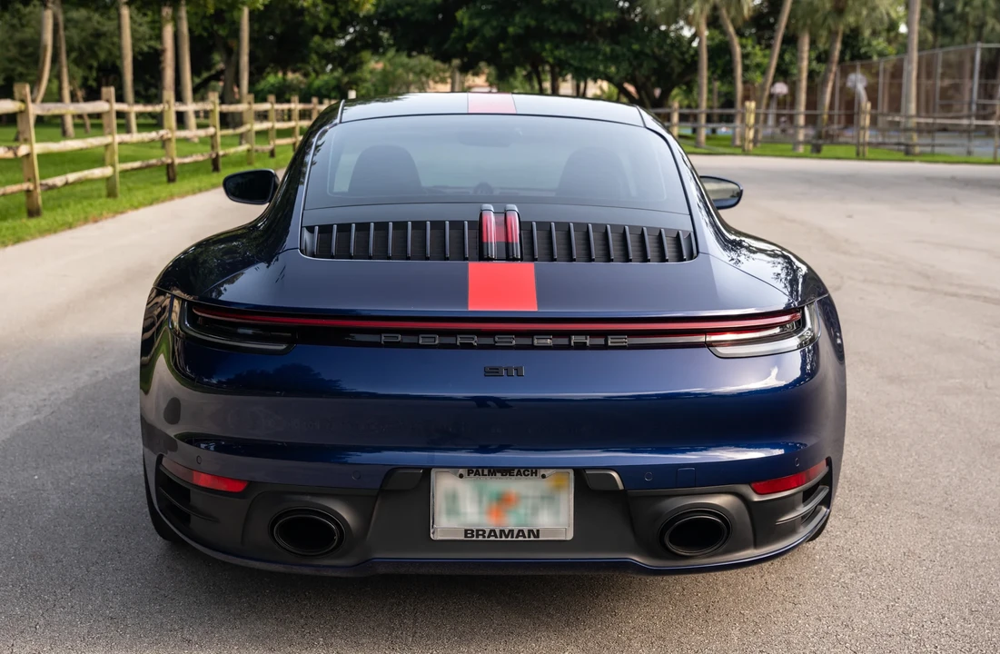 2023 Porsche 992 Carrera S - Image 17 of 31