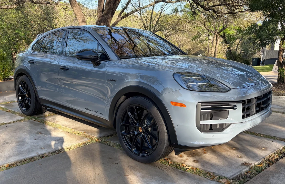 2024 Porsche 9Y0/9Y3 Cayenne Turbo - Image 15 of 31