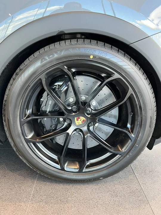 2024 Porsche 9Y0/9Y3 Cayenne Turbo - Image 28 of 31