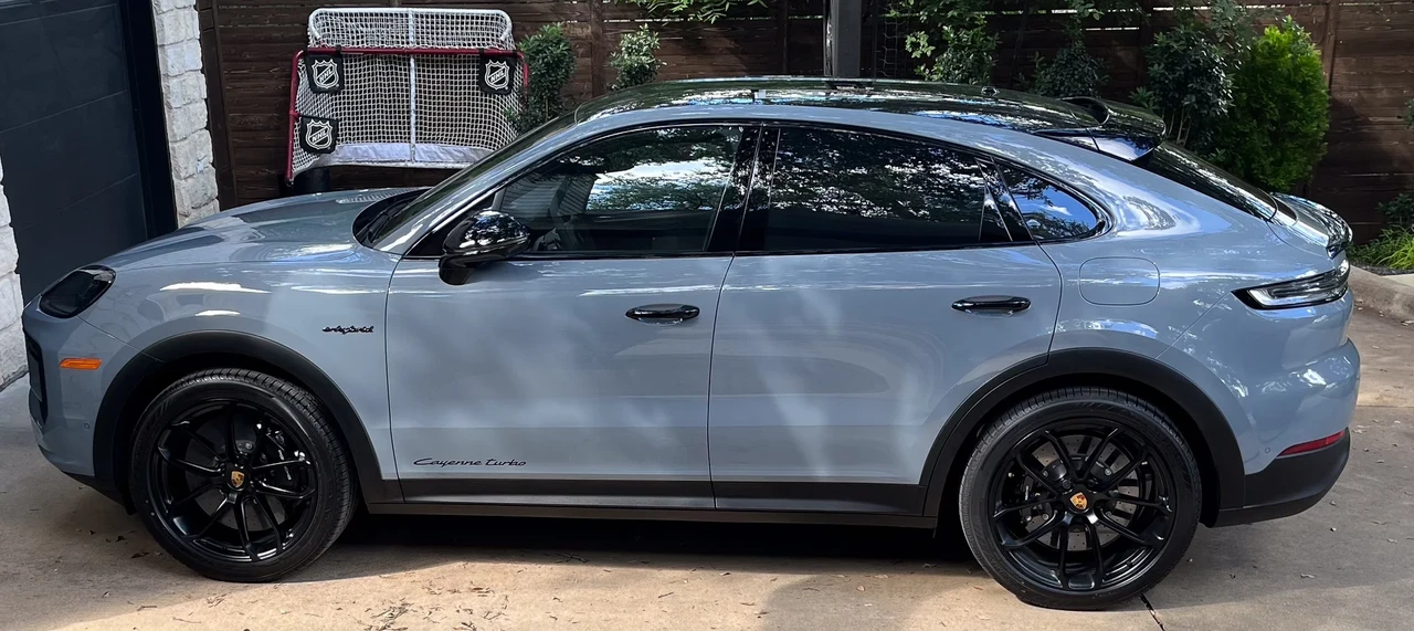 2024 Porsche 9Y0/9Y3 Cayenne Turbo - Image 6 of 31