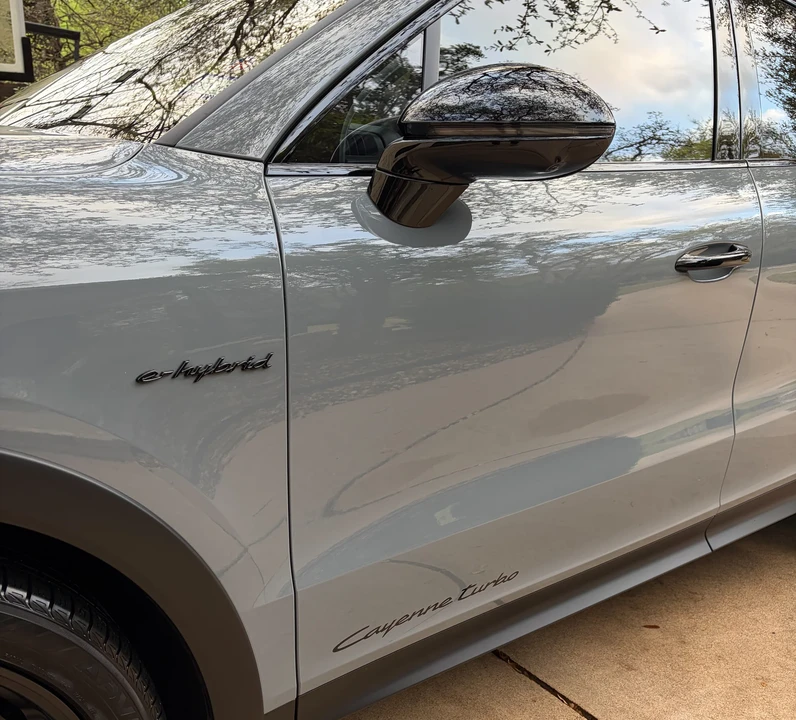 2024 Porsche 9Y0/9Y3 Cayenne Turbo - Image 24 of 31