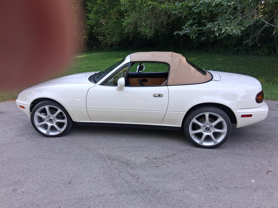 1995 Mazda NA MX-5 Miata - Image 5 of 31