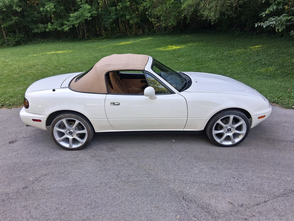 1995 Mazda NA MX-5 Miata - Image 15 of 31