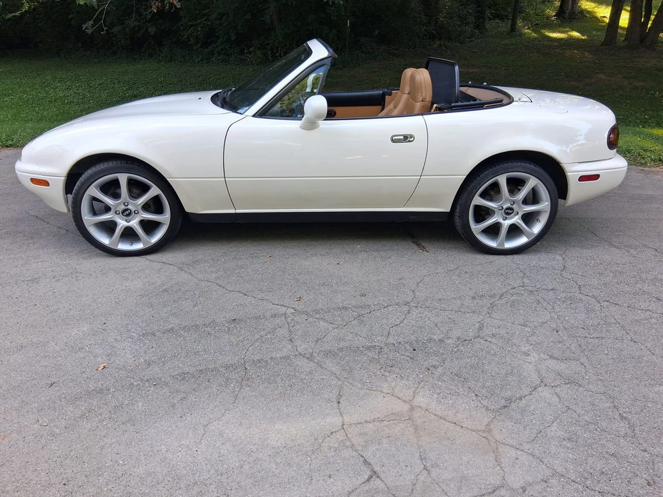 1995 Mazda NA MX-5 Miata - Image 20 of 31